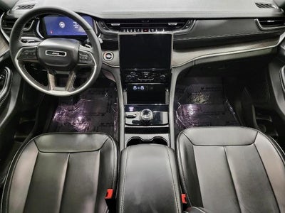 2025 Jeep Grand Cherokee L Limited 4x4