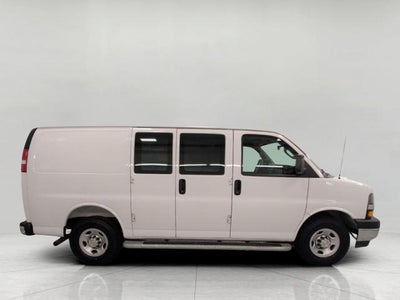 2025 Chevrolet Express Cargo WT