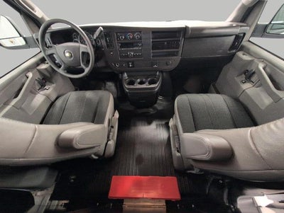 2025 Chevrolet Express Cargo WT
