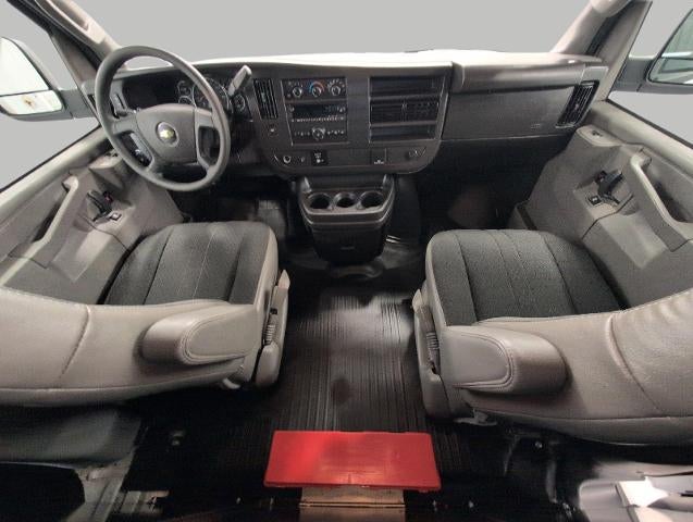 2025 Chevrolet Express Cargo WT