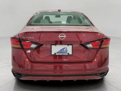 2025 Nissan Altima SV FWD