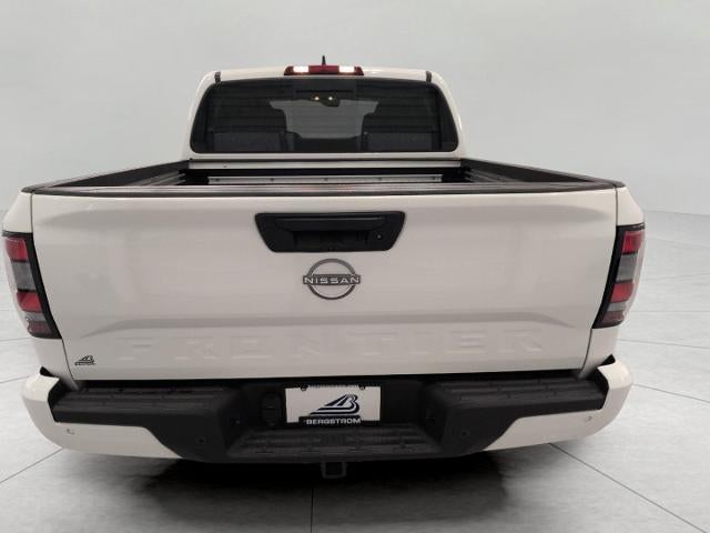 2022 Nissan Frontier Crew Cab SV 4x4
