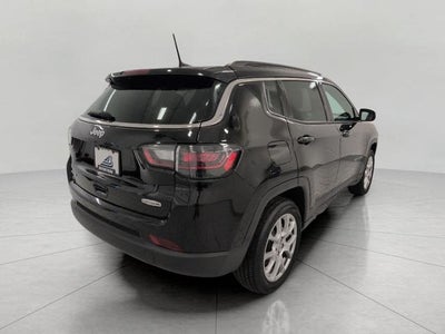 2023 Jeep Compass Latitude Lux FWD