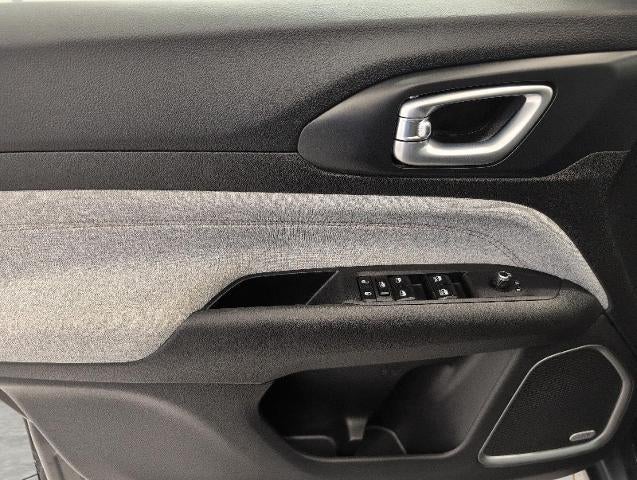 2023 Jeep Compass Latitude Lux FWD
