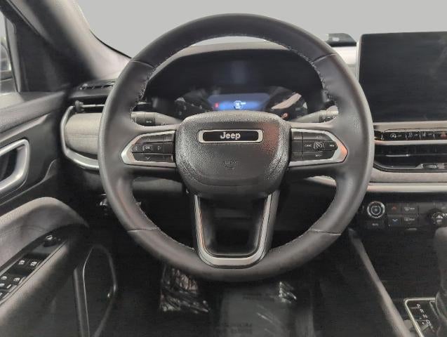 2023 Jeep Compass Latitude Lux FWD