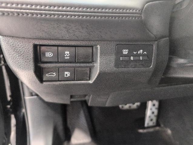 2022 Toyota Avalon XSE Nightshade Hybrid