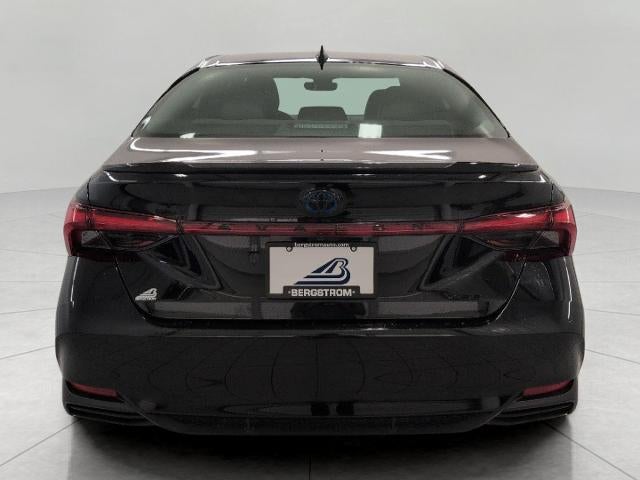 2022 Toyota Avalon XSE Nightshade Hybrid