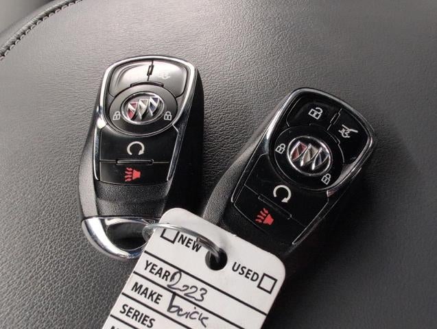 2023 Buick Enclave Essence