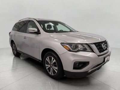 2018 Nissan Pathfinder SV