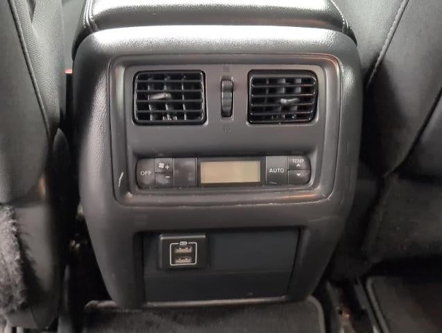 2018 Nissan Pathfinder SV