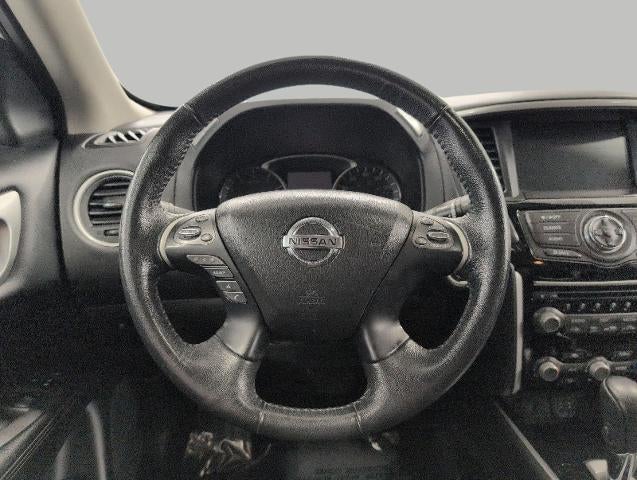 2018 Nissan Pathfinder SV