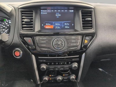2018 Nissan Pathfinder SV