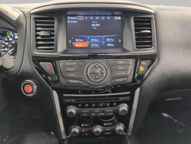 2018 Nissan Pathfinder SV