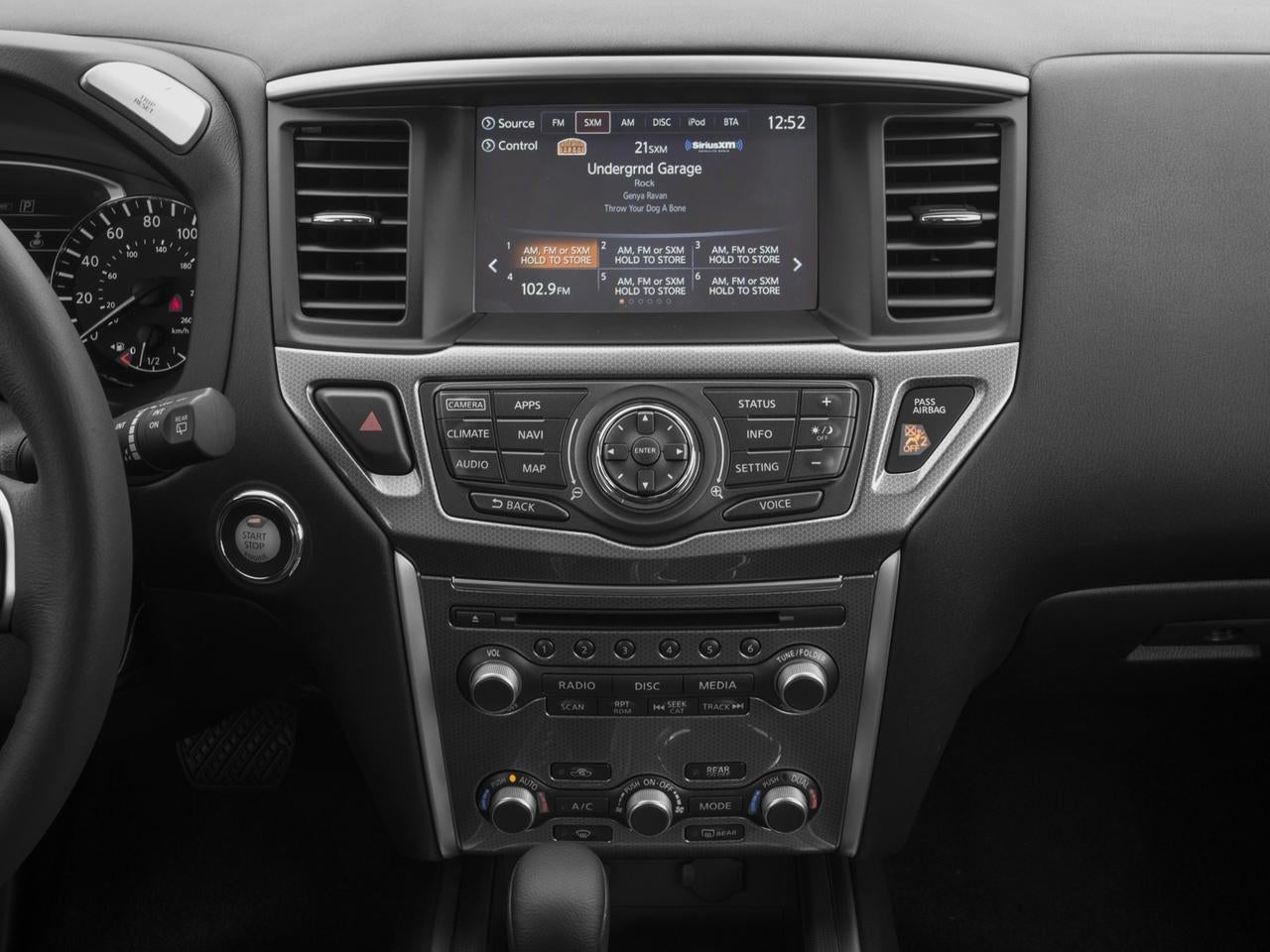 2018 Nissan Pathfinder SV