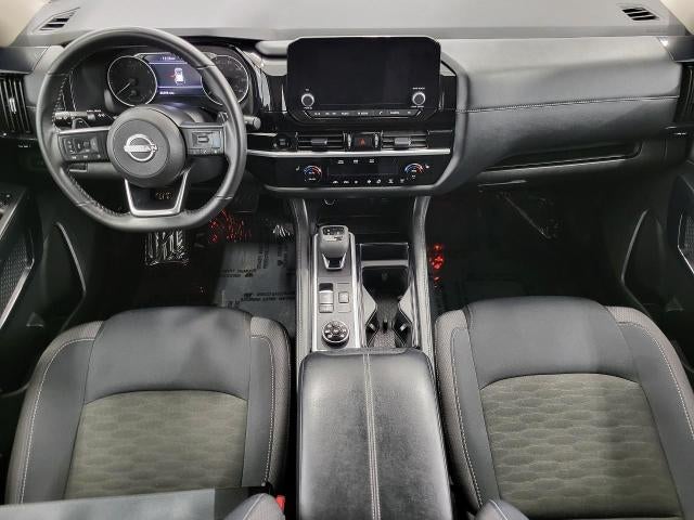 2025 Nissan Pathfinder SV 4WD