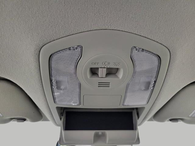 2016 Toyota Prius v Three